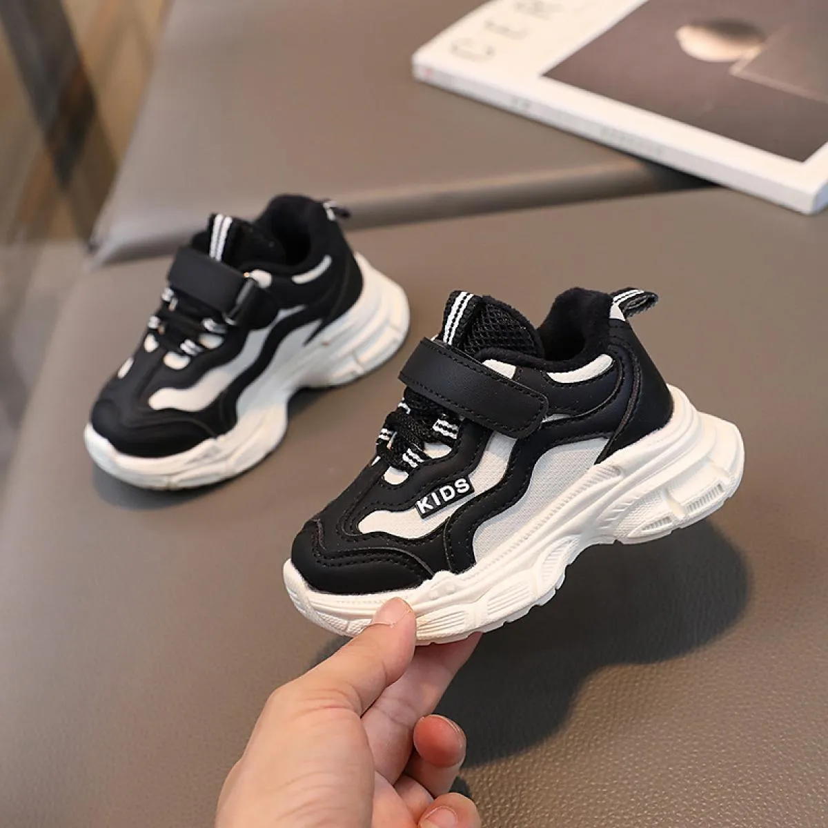 Sneakers robuste invernali per bambini Scarpe da corsa casual Ragazze Belle strisce Scarpe da passeggio per ragazzi Calzature pe